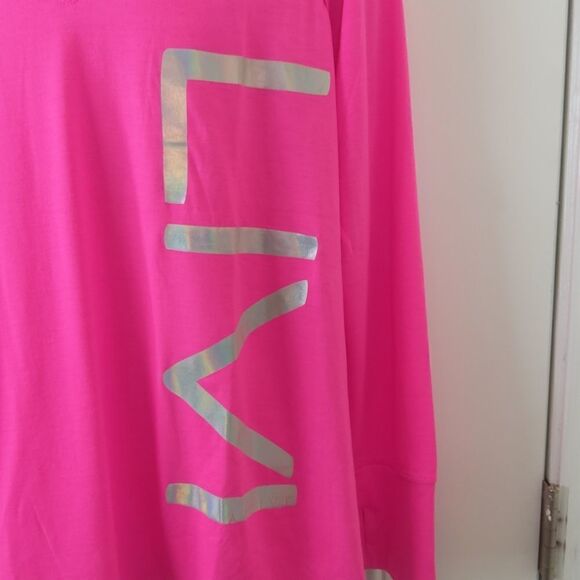 LIVI Active neon pink long sleeve v-neck t-shirt - Picture 4 of 9